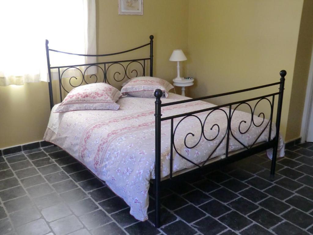 La Bastide De Fontaille Bed & Breakfast Saint-Félicien Rom bilde