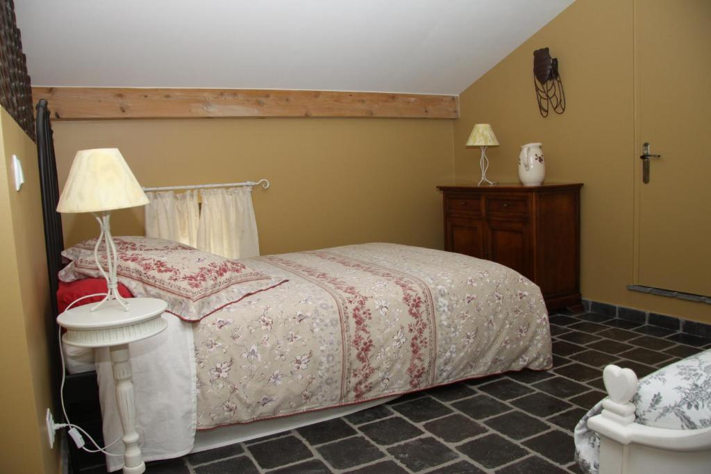 La Bastide De Fontaille Bed & Breakfast Saint-Félicien Rom bilde
